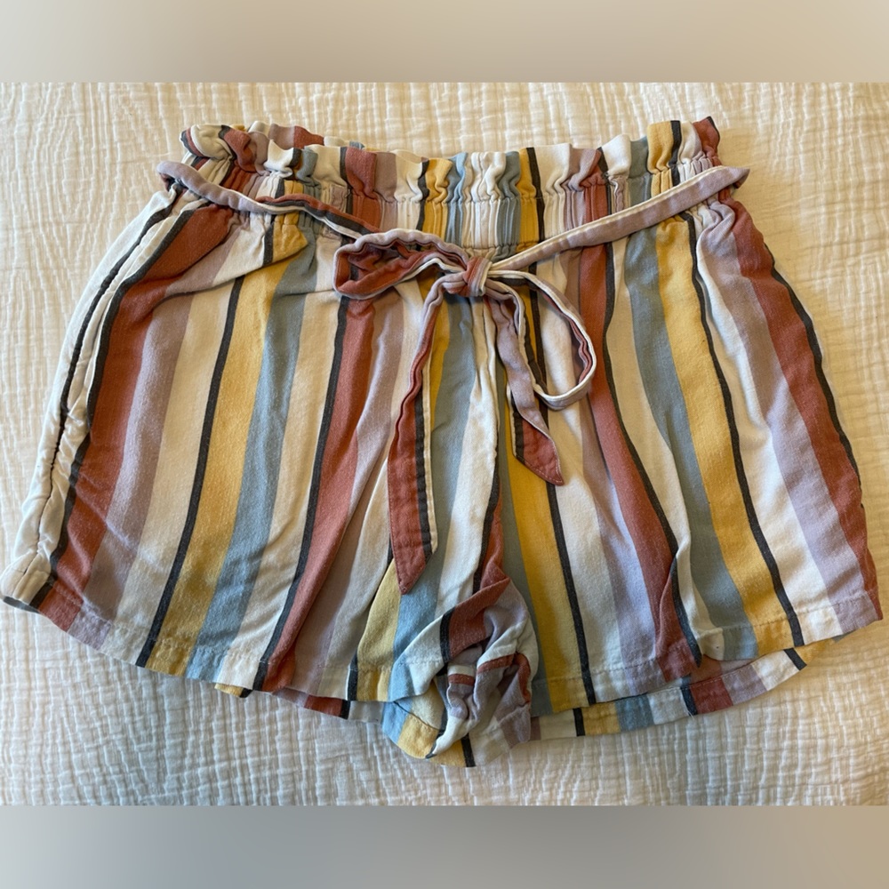 Hollister Ultra-high rise size S shorts